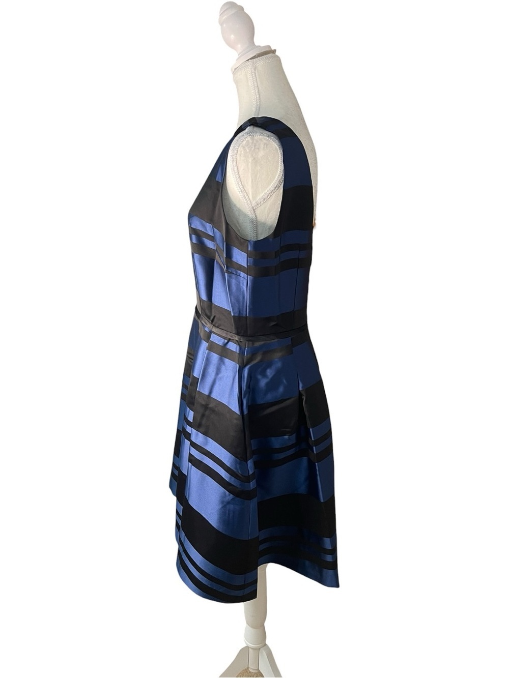 Southern Tide Fit and Flare Stripe Satin Dress Blue Black - Picture 4 of 16
